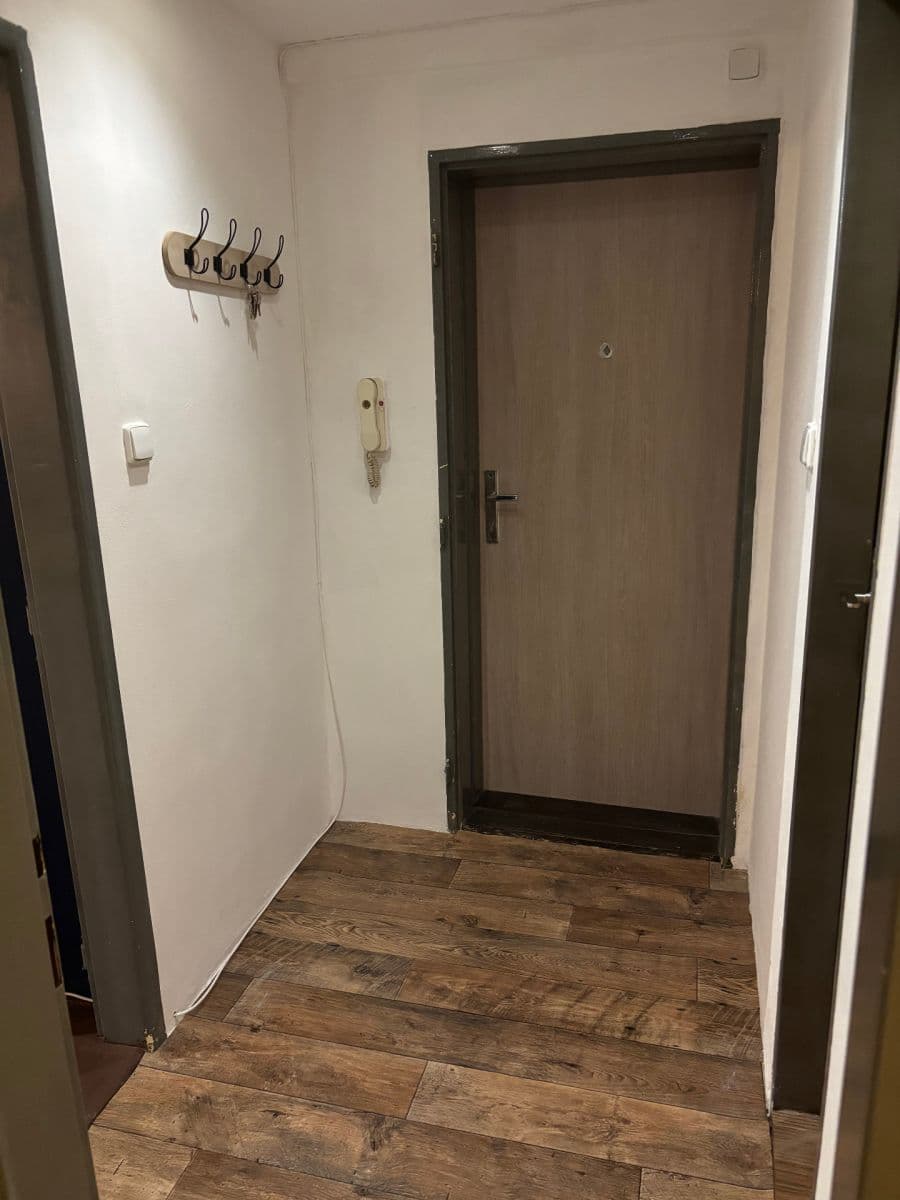 Pronájem bytu 2+kk 39 m², Husitská, Praha, Praha Pronájem bytu 2+kk 39 m², Husitská, Praha, Praha