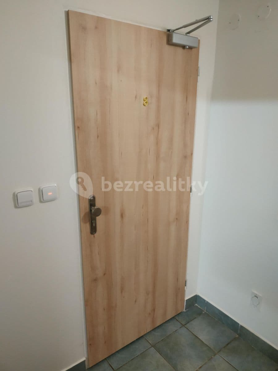Pronájem nebytového prostoru 89 m², Na Pláni, Plzeň, Plzeňský kraj Pronájem nebytového prostoru 89 m², Na Pláni, Plzeň, Plzeňský kraj