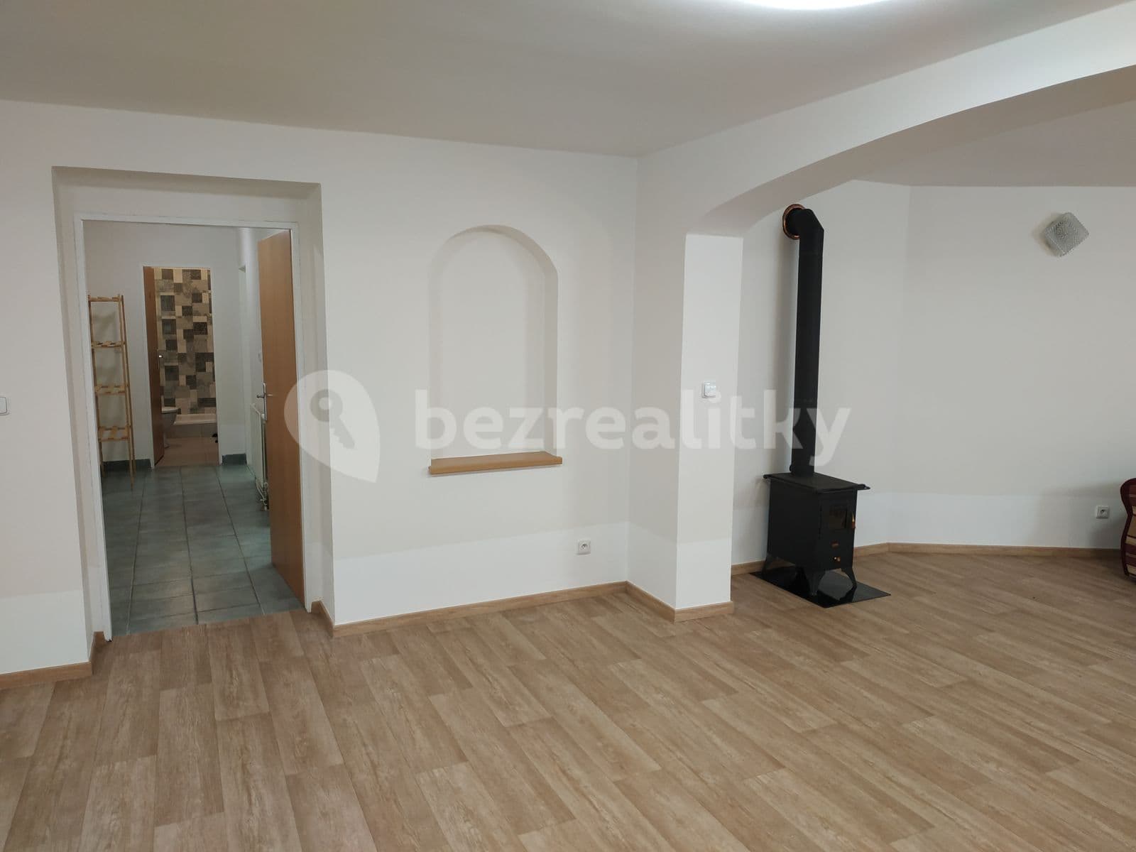 Pronájem nebytového prostoru 89 m², Na Pláni, Plzeň, Plzeňský kraj Pronájem nebytového prostoru 89 m², Na Pláni, Plzeň, Plzeňský kraj