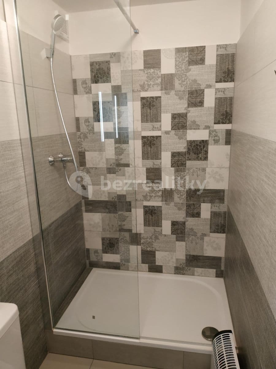 Pronájem nebytového prostoru 89 m², Na Pláni, Plzeň, Plzeňský kraj Pronájem nebytového prostoru 89 m², Na Pláni, Plzeň, Plzeňský kraj