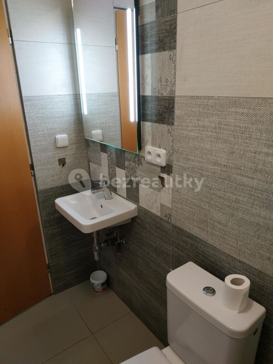 Pronájem nebytového prostoru 89 m², Na Pláni, Plzeň, Plzeňský kraj Pronájem nebytového prostoru 89 m², Na Pláni, Plzeň, Plzeňský kraj