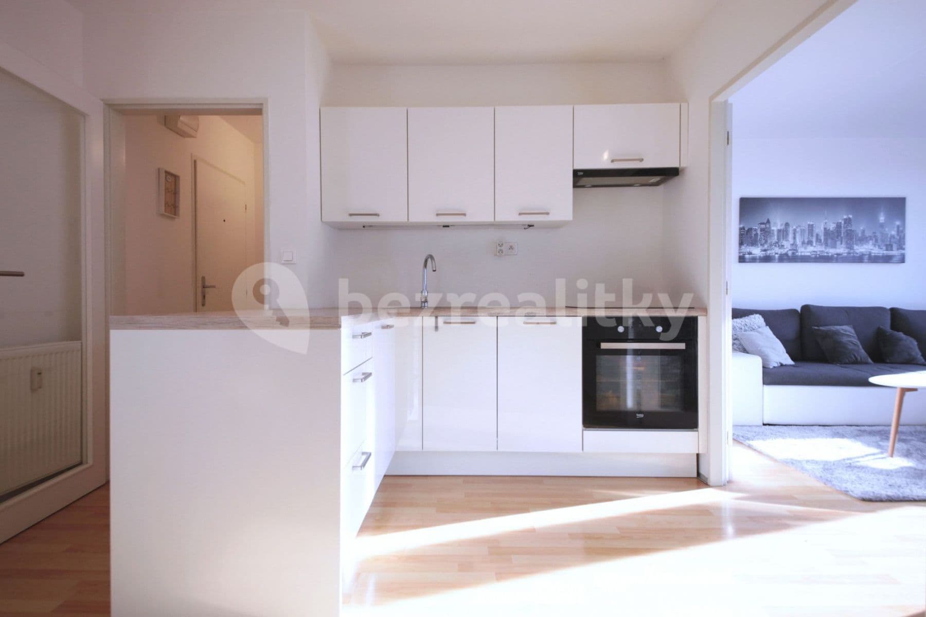Pronájem bytu 2+1 46 m², Molákova, Praha, Praha Pronájem bytu 2+1 46 m², Molákova, Praha, Praha