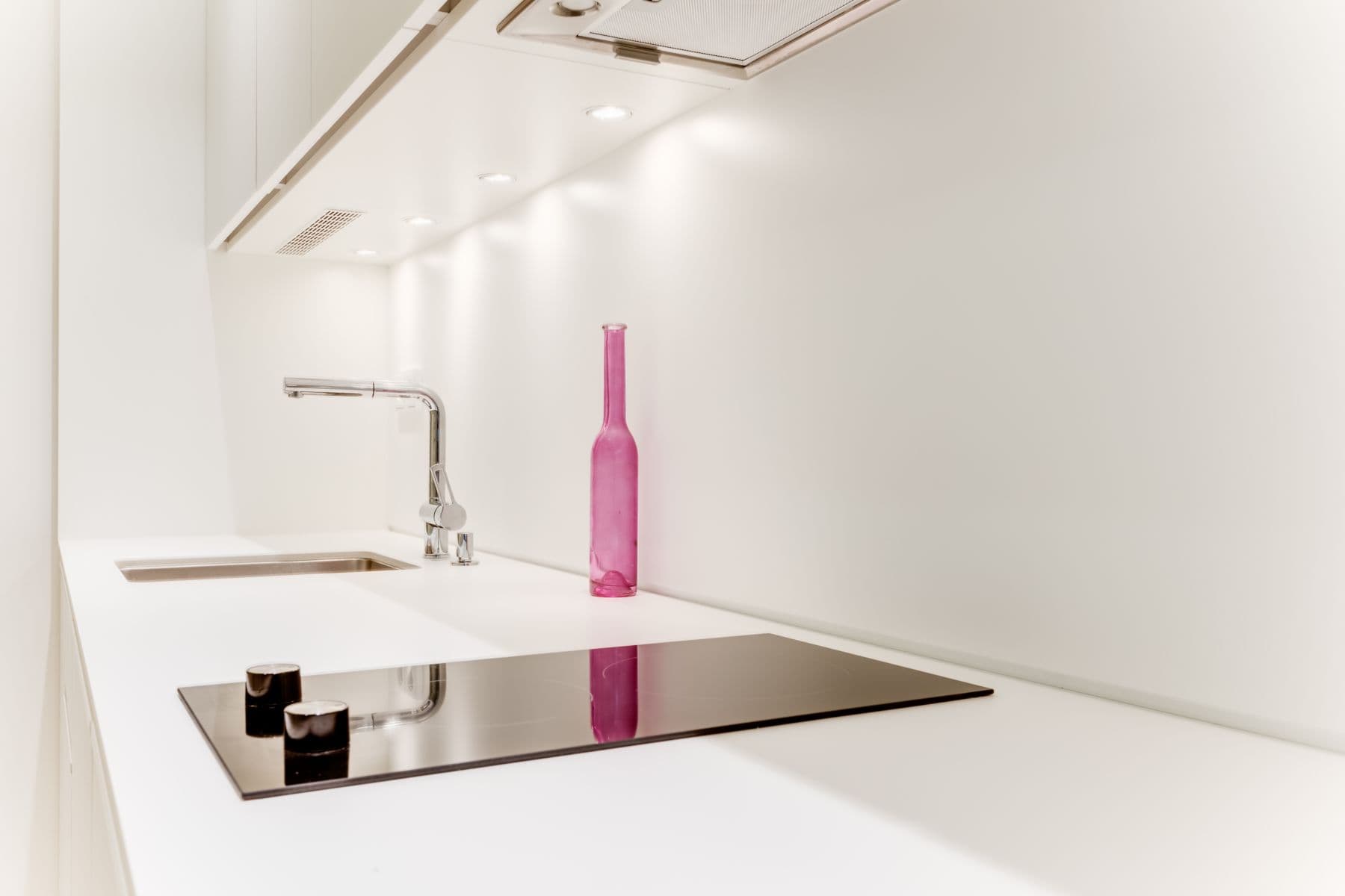 Pronájem bytu 2+kk 35 m², Pernerova, Praha, Praha Pronájem bytu 2+kk 35 m², Pernerova, Praha, Praha