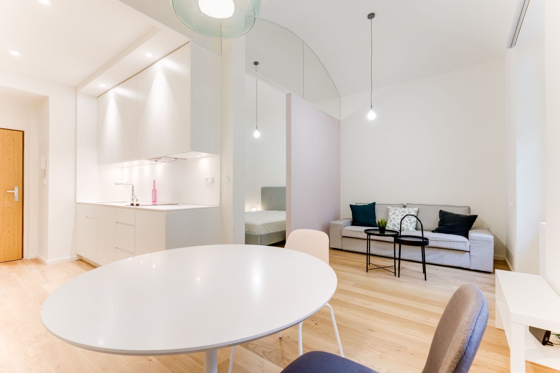Pronájem bytu 2+kk 35 m², Pernerova, Praha, Praha Pronájem bytu 2+kk 35 m², Pernerova, Praha, Praha