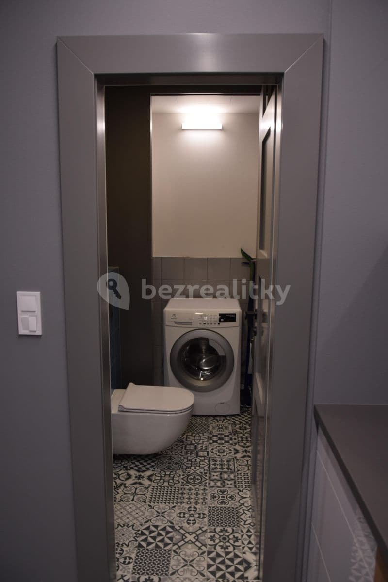 Pronájem bytu 2+1 55 m², Čajkovského, Praha, Praha Pronájem bytu 2+1 55 m², Čajkovského, Praha, Praha