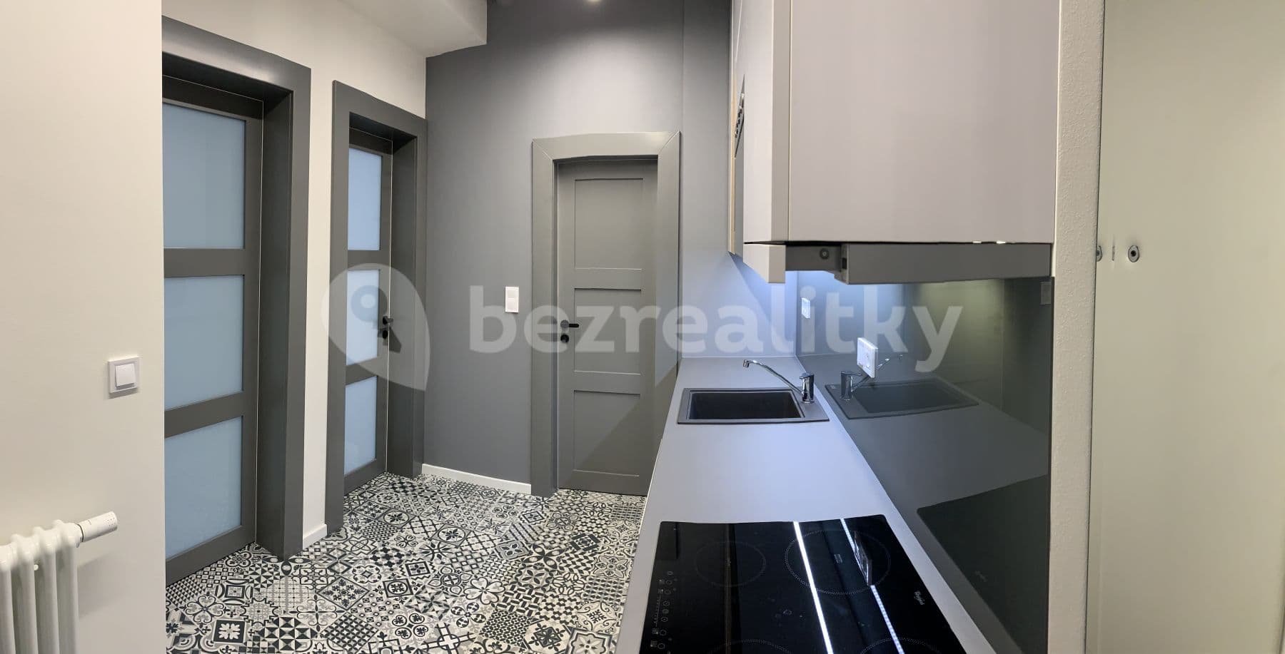 Pronájem bytu 2+1 55 m², Čajkovského, Praha, Praha Pronájem bytu 2+1 55 m², Čajkovského, Praha, Praha