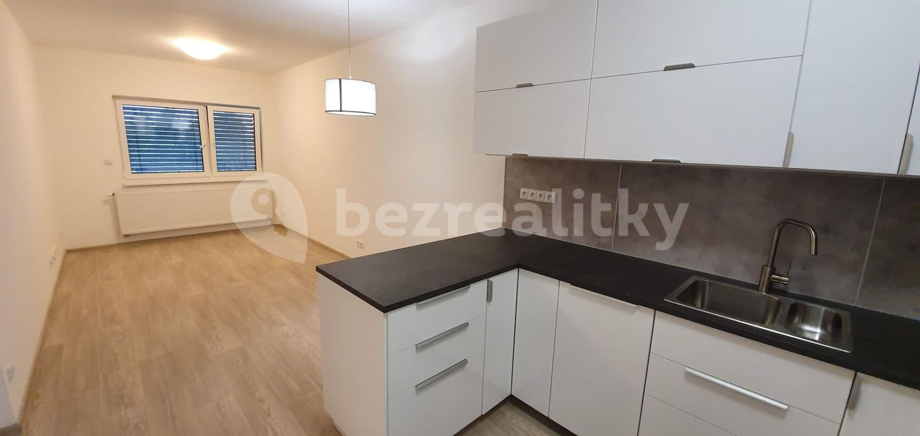 Pronájem bytu 2+kk 46 m², Kiesewettrova, Trutnov, Královéhradecký kraj Pronájem bytu 2+kk 46 m², Kiesewettrova, Trutnov, Královéhradecký kraj