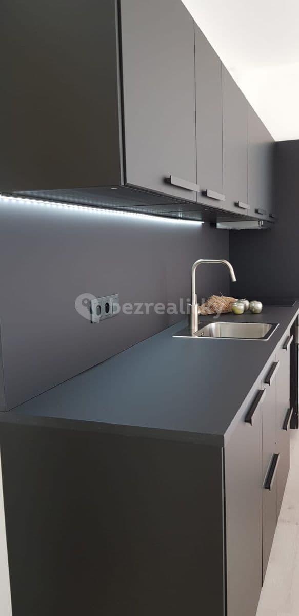 Pronájem bytu 1+kk 31 m², Zelnice II, Slavkov u Brna, Jihomoravský kraj Pronájem bytu 1+kk 31 m², Zelnice II, Slavkov u Brna, Jihomoravský kraj