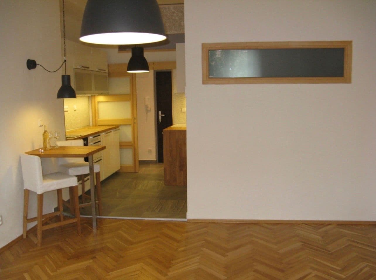 Pronájem bytu 1+kk 32 m², 28. pluku, Praha, Praha Pronájem bytu 1+kk 32 m², 28. pluku, Praha, Praha