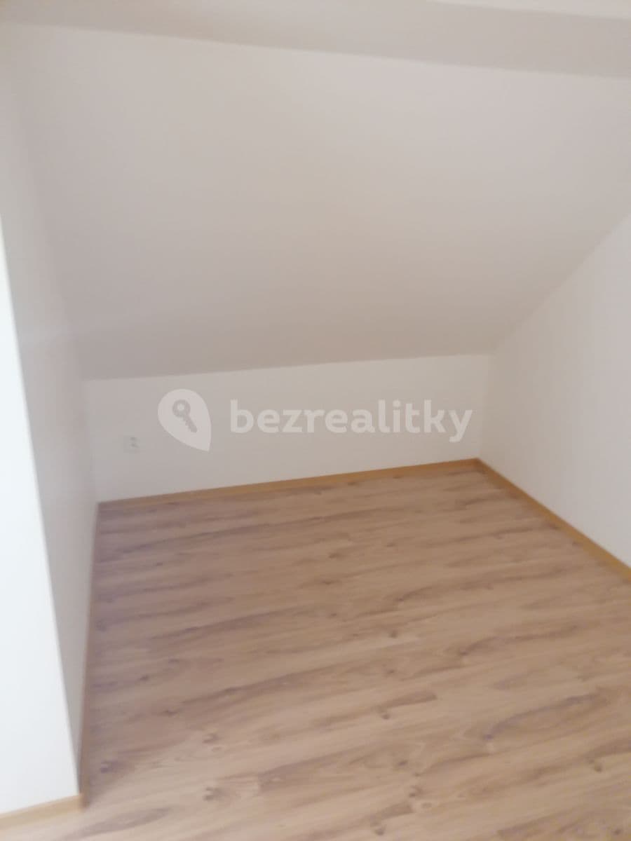 Pronájem bytu 1+kk 42 m², Víckov, Žďárec, Jihomoravský kraj Pronájem bytu 1+kk 42 m², Víckov, Žďárec, Jihomoravský kraj