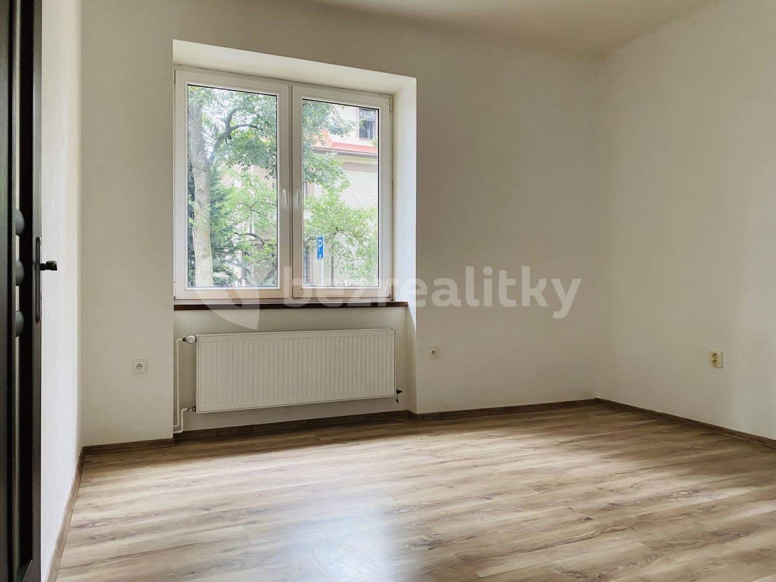 Pronájem bytu 1+1 37 m², Jahnova, Ostrava, Moravskoslezský kraj Pronájem bytu 1+1 37 m², Jahnova, Ostrava, Moravskoslezský kraj