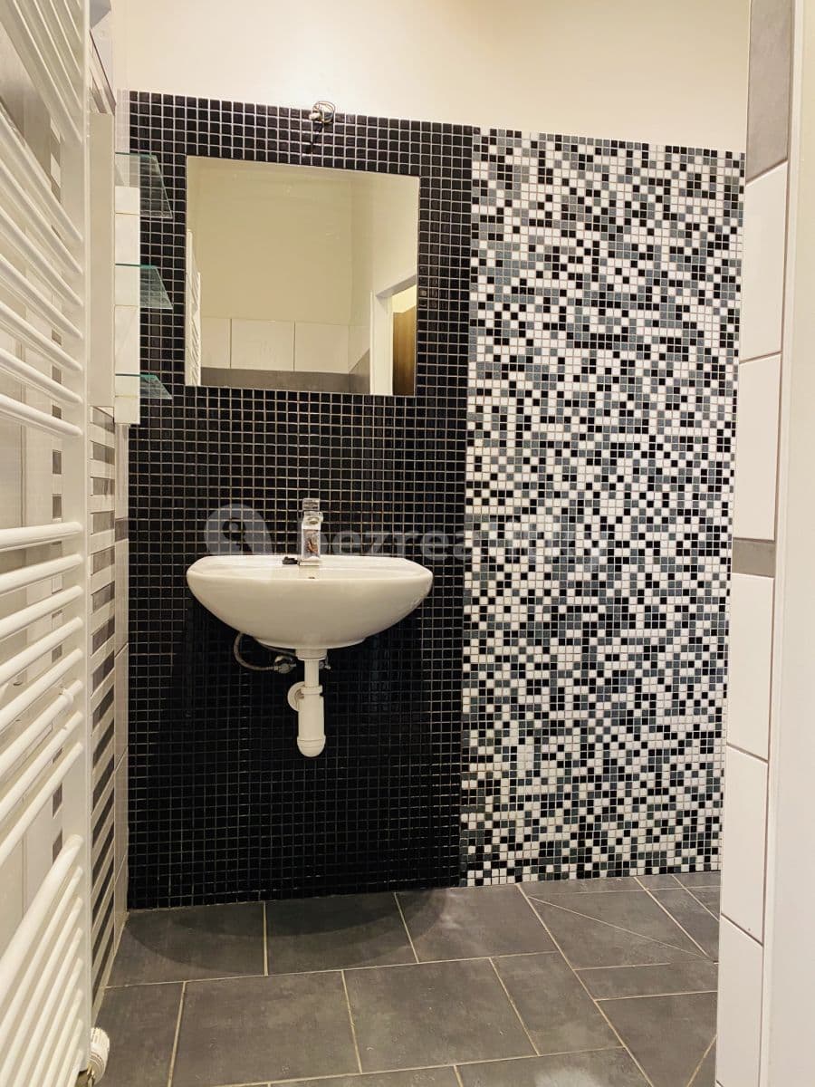Pronájem bytu 1+1 37 m², Jahnova, Ostrava, Moravskoslezský kraj Pronájem bytu 1+1 37 m², Jahnova, Ostrava, Moravskoslezský kraj
