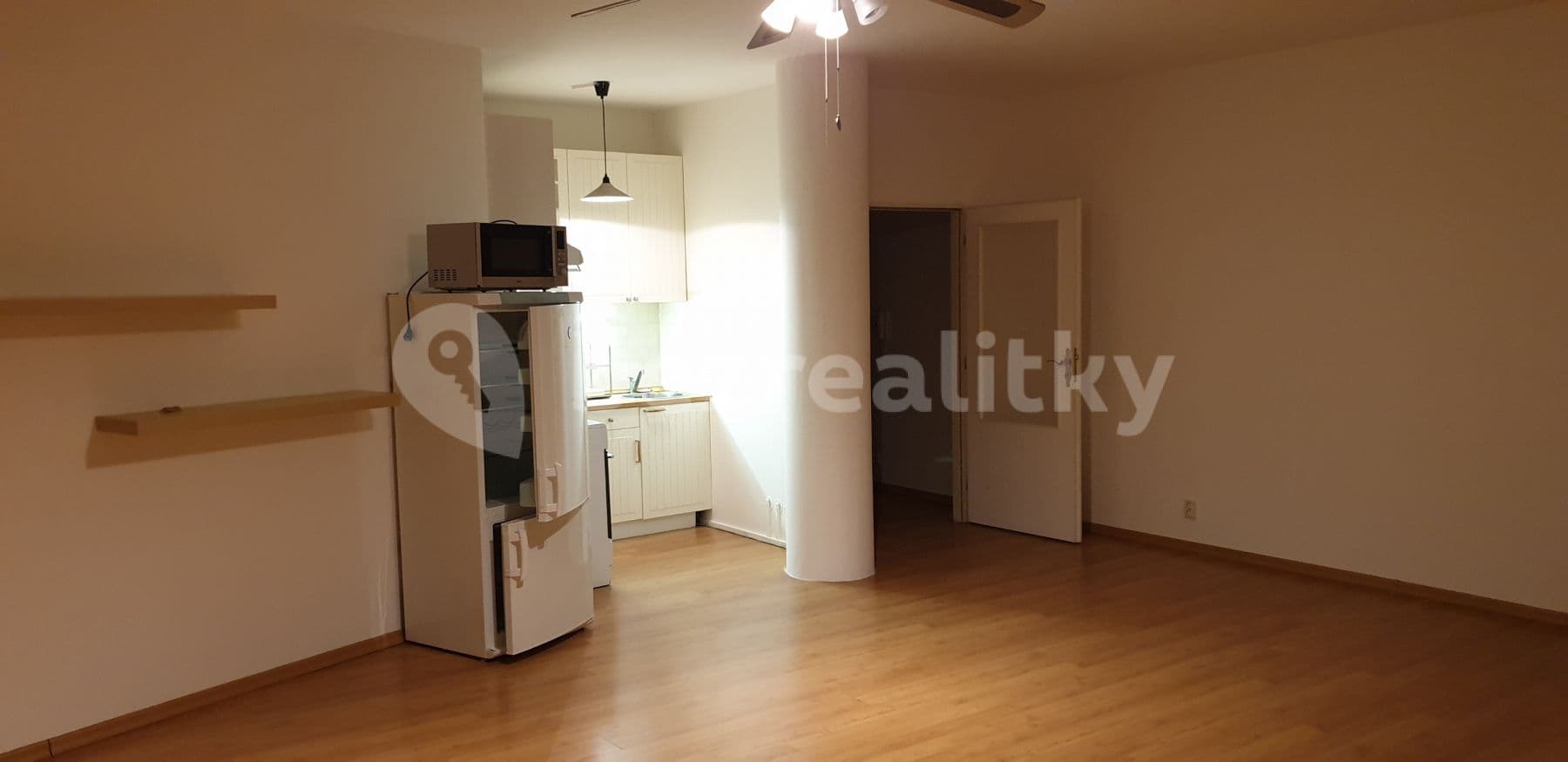 Pronájem bytu 1+kk 56 m², Trnkovo Náměstí, Praha, Praha Pronájem bytu 1+kk 56 m², Trnkovo Náměstí, Praha, Praha