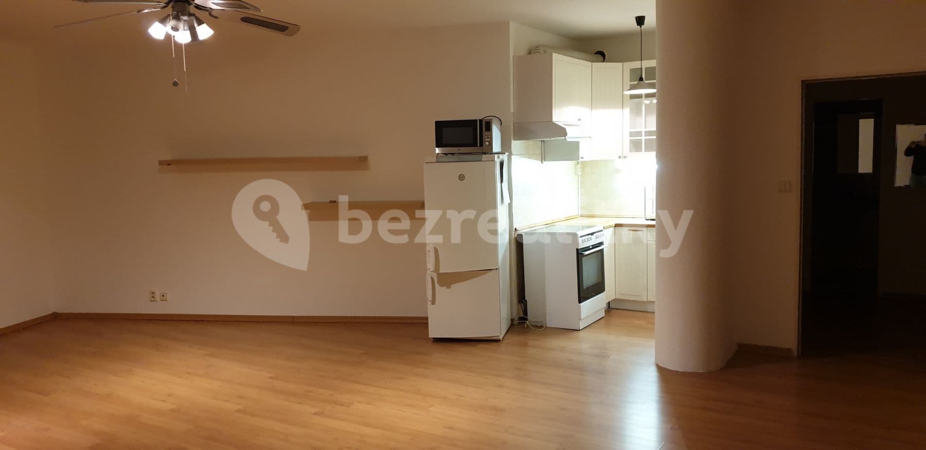 Pronájem bytu 1+kk 56 m², Trnkovo Náměstí, Praha, Praha Pronájem bytu 1+kk 56 m², Trnkovo Náměstí, Praha, Praha