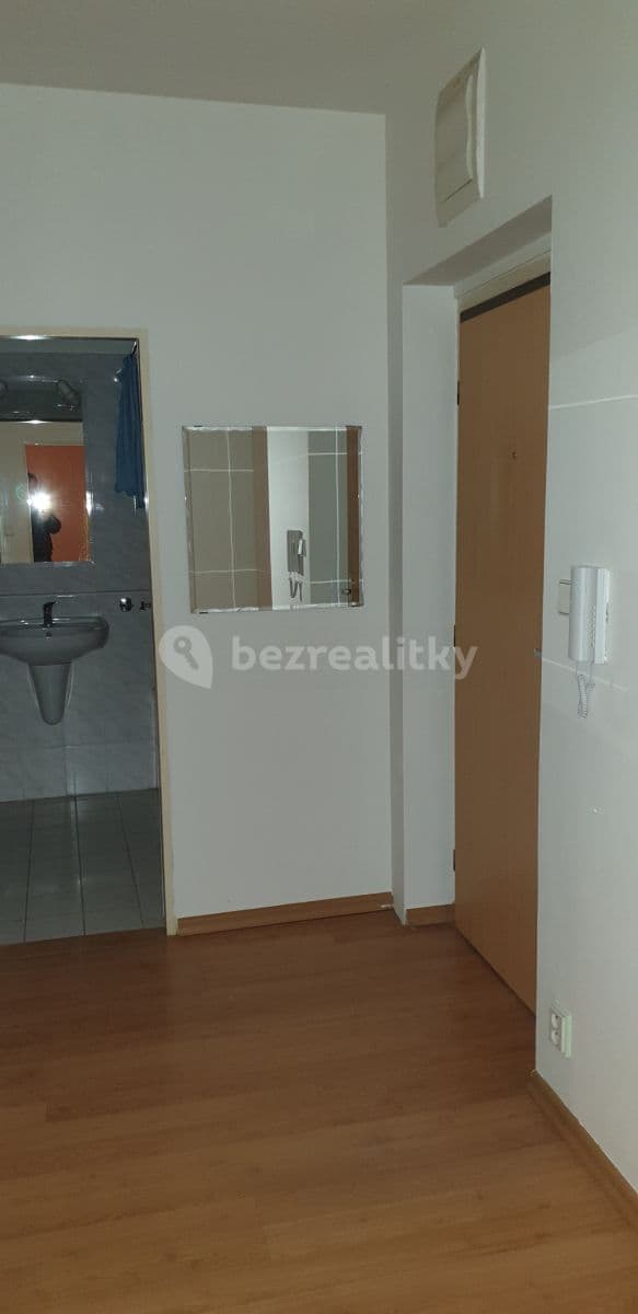 Pronájem bytu 1+kk 56 m², Trnkovo Náměstí, Praha, Praha Pronájem bytu 1+kk 56 m², Trnkovo Náměstí, Praha, Praha
