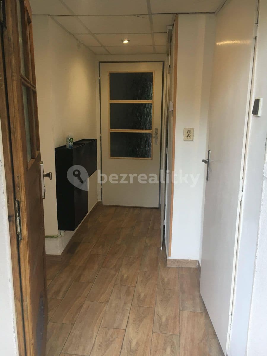 Pronájem bytu 2+kk 62 m², Na Vlnovce, Ústí nad Labem, Ústecký kraj Pronájem bytu 2+kk 62 m², Na Vlnovce, Ústí nad Labem, Ústecký kraj