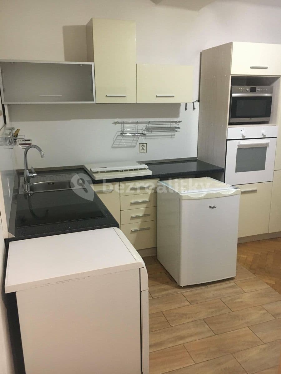 Pronájem bytu 2+kk 62 m², Na Vlnovce, Ústí nad Labem, Ústecký kraj Pronájem bytu 2+kk 62 m², Na Vlnovce, Ústí nad Labem, Ústecký kraj