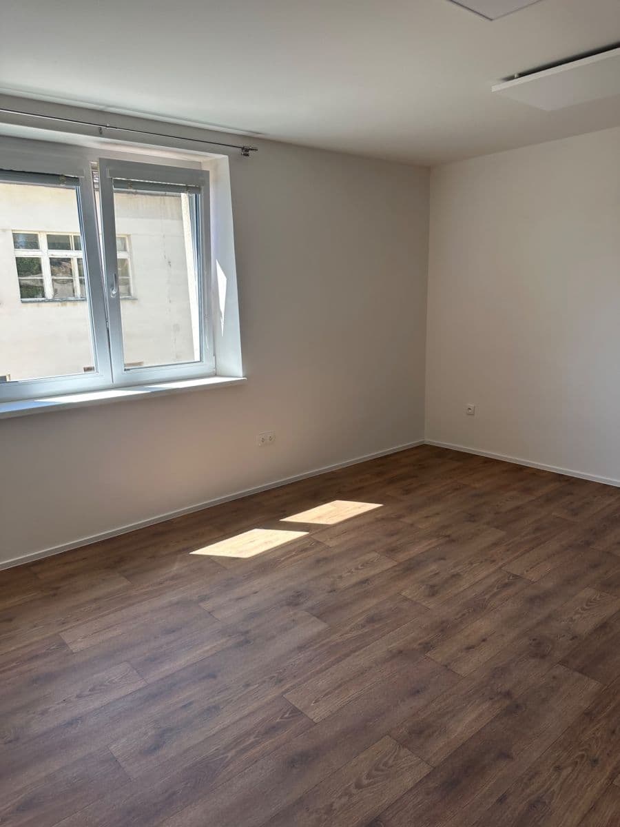 Pronájem bytu 1+kk 33 m², Reynkova, Havlíčkův Brod, Kraj Vysočina Pronájem bytu 1+kk 33 m², Reynkova, Havlíčkův Brod, Kraj Vysočina