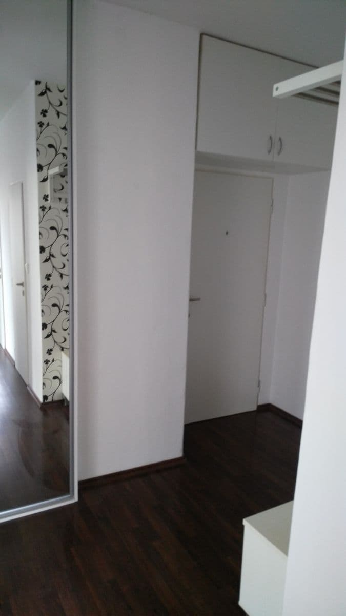 Pronájem bytu 2+1 53 m², Kremličkova, Praha, Praha Pronájem bytu 2+1 53 m², Kremličkova, Praha, Praha