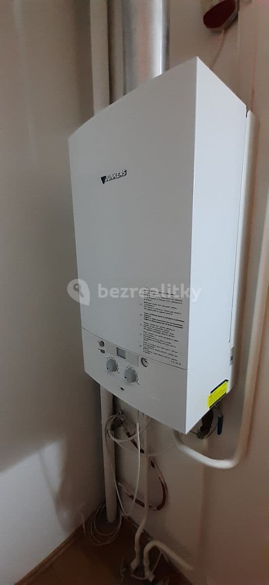 Pronájem bytu 1+1 42 m², Hennerova, Praha, Praha Pronájem bytu 1+1 42 m², Hennerova, Praha, Praha