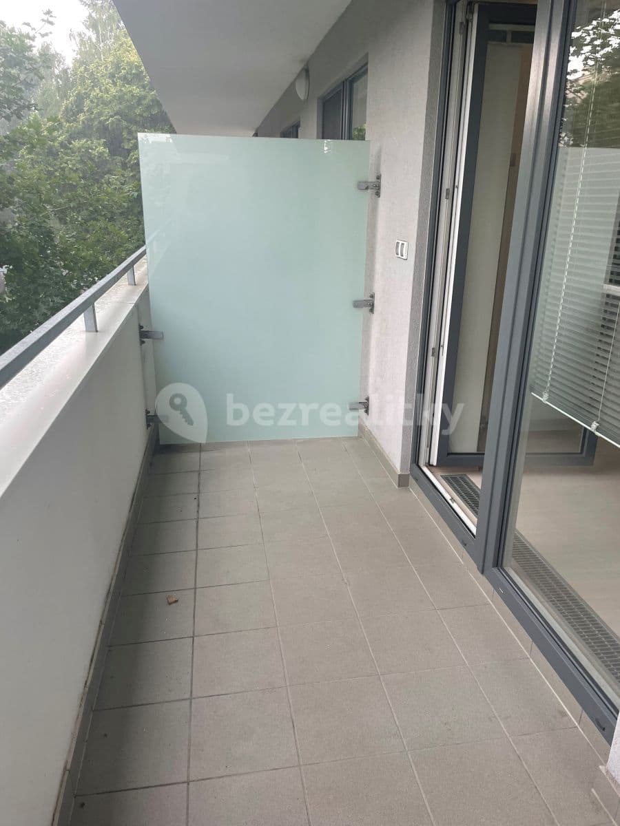 Pronájem bytu 1+kk 27 m², Frýdecká, Praha, Praha Pronájem bytu 1+kk 27 m², Frýdecká, Praha, Praha