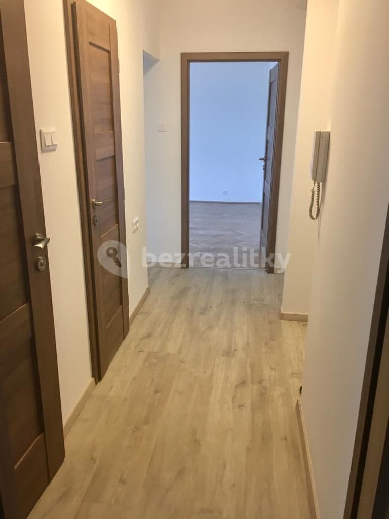 Pronájem bytu 2+kk 54 m², Kubánské náměstí, Praha, Praha Pronájem bytu 2+kk 54 m², Kubánské náměstí, Praha, Praha
