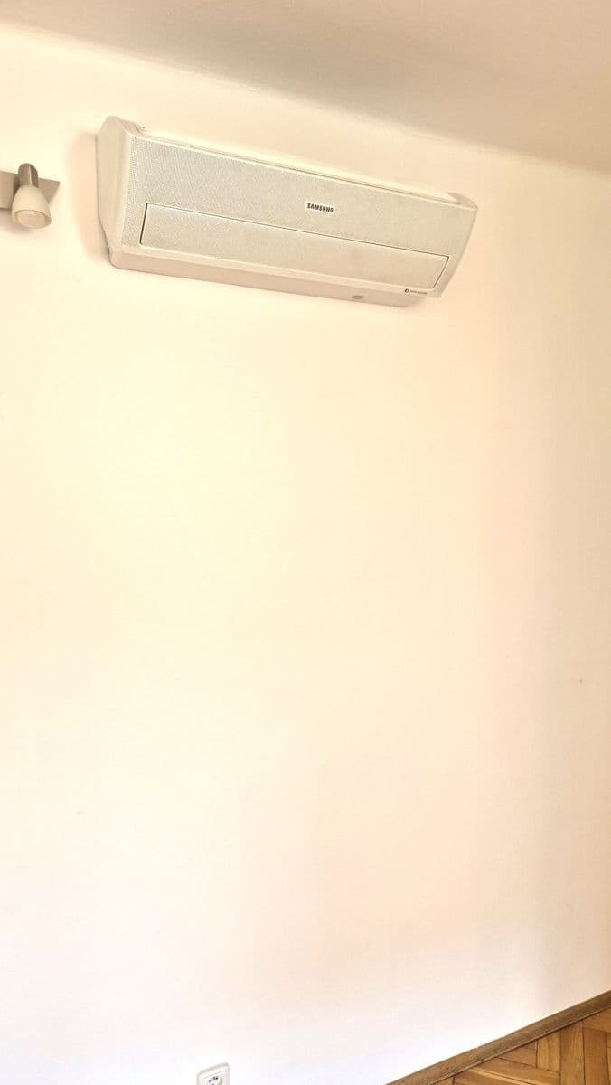Pronájem bytu 3+kk 70 m², Ambrožova, Praha, Praha Pronájem bytu 3+kk 70 m², Ambrožova, Praha, Praha