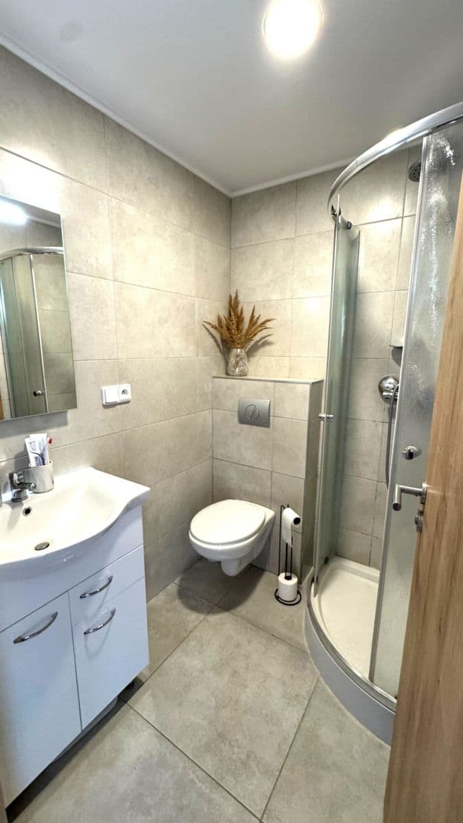 Pronájem bytu Garsoniéra 15 m², Moskevská, Praha, Praha Pronájem bytu Garsoniéra 15 m², Moskevská, Praha, Praha