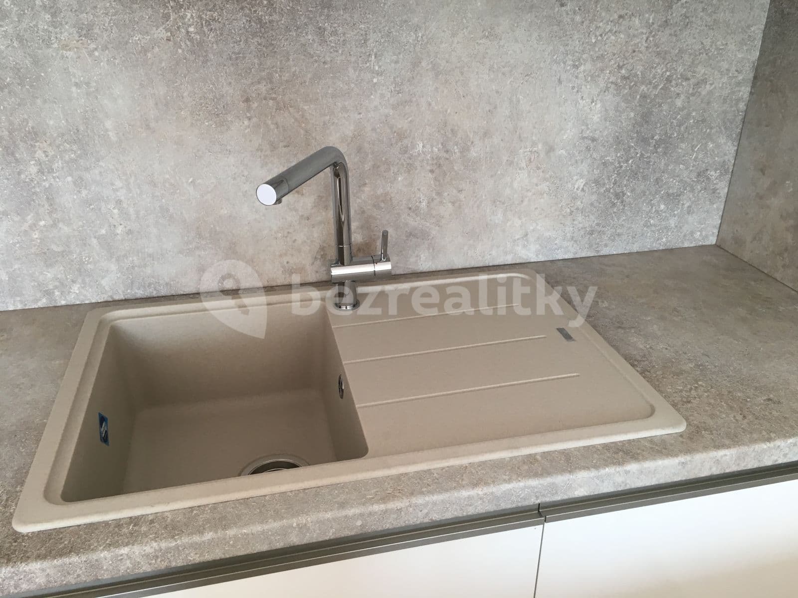Pronájem bytu 2+kk 60 m², Hadovitá, Praha, Praha Pronájem bytu 2+kk 60 m², Hadovitá, Praha, Praha
