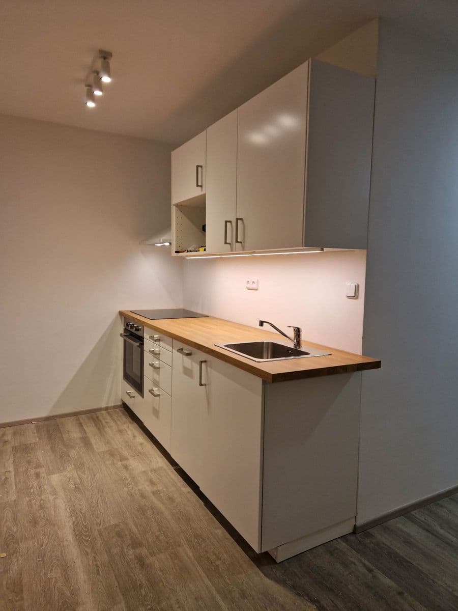 Pronájem bytu 2+kk 43 m², Roháčova, Praha, Praha Pronájem bytu 2+kk 43 m², Roháčova, Praha, Praha