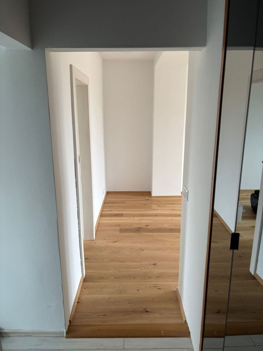 Pronájem bytu 2+1 53 m², Zelenečská, Praha, Praha Pronájem bytu 2+1 53 m², Zelenečská, Praha, Praha