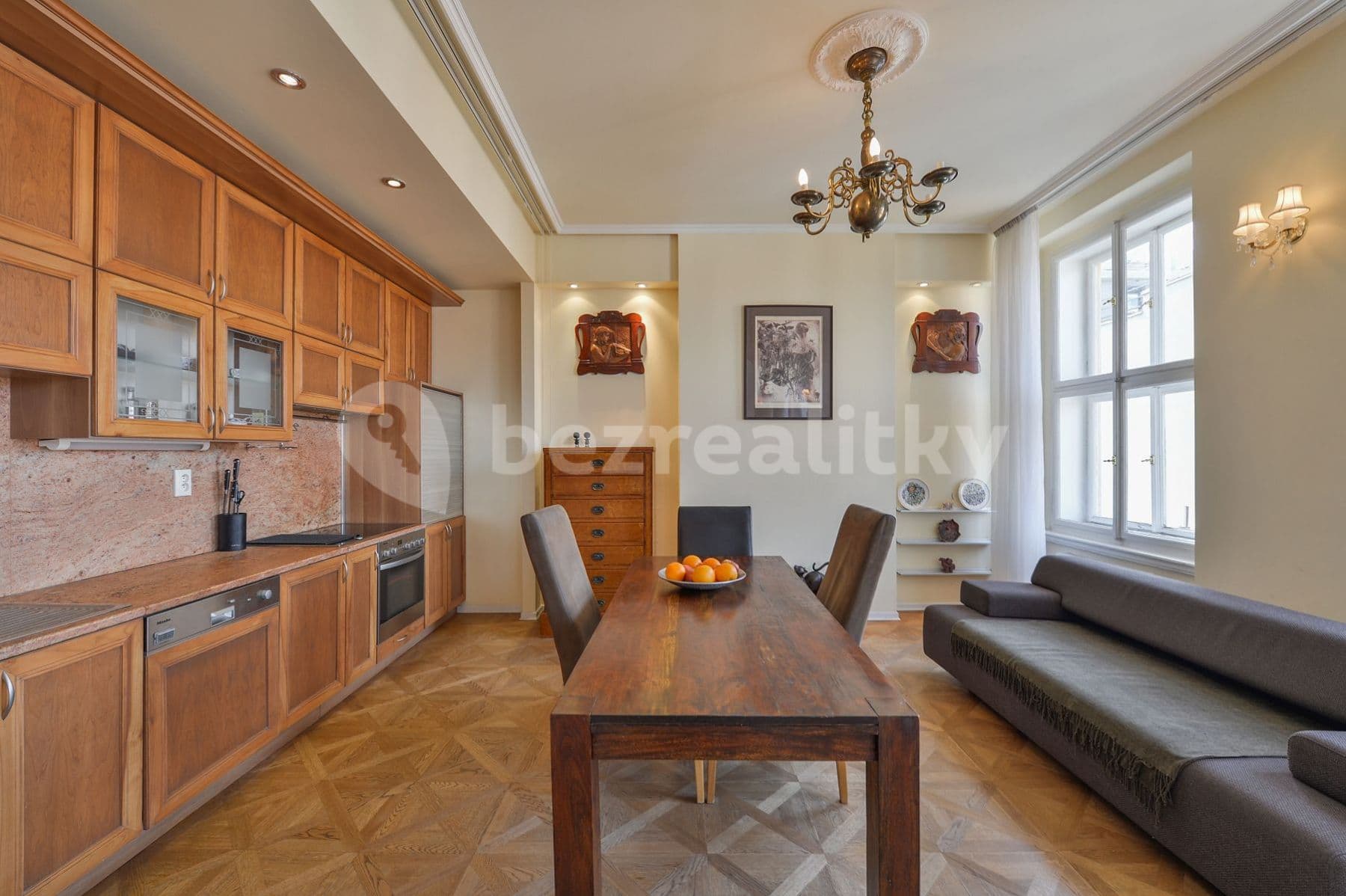 Pronájem bytu 4+1 134 m², Krakovská, Praha, Praha Pronájem bytu 4+1 134 m², Krakovská, Praha, Praha