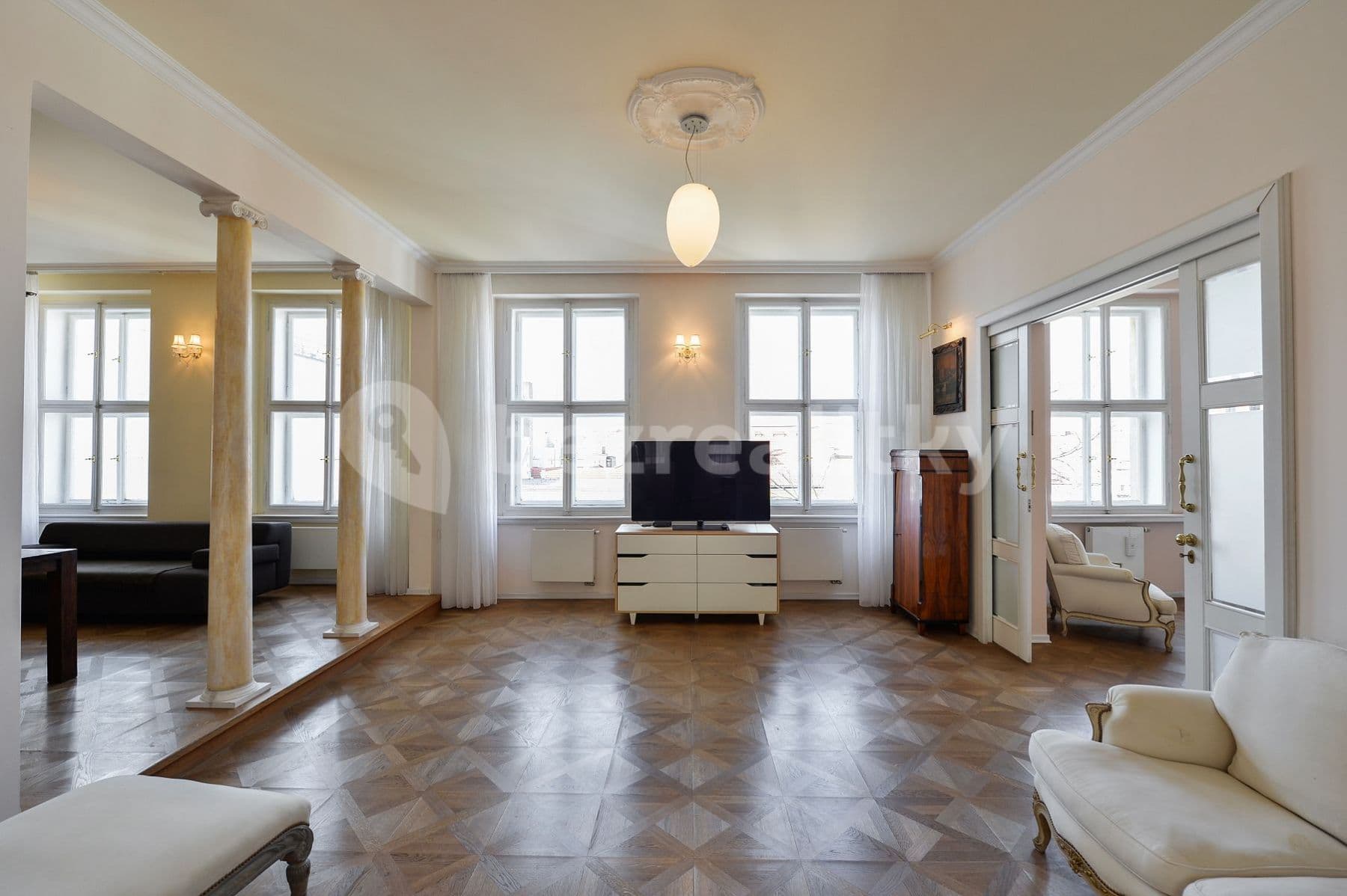 Pronájem bytu 4+1 134 m², Krakovská, Praha, Praha Pronájem bytu 4+1 134 m², Krakovská, Praha, Praha