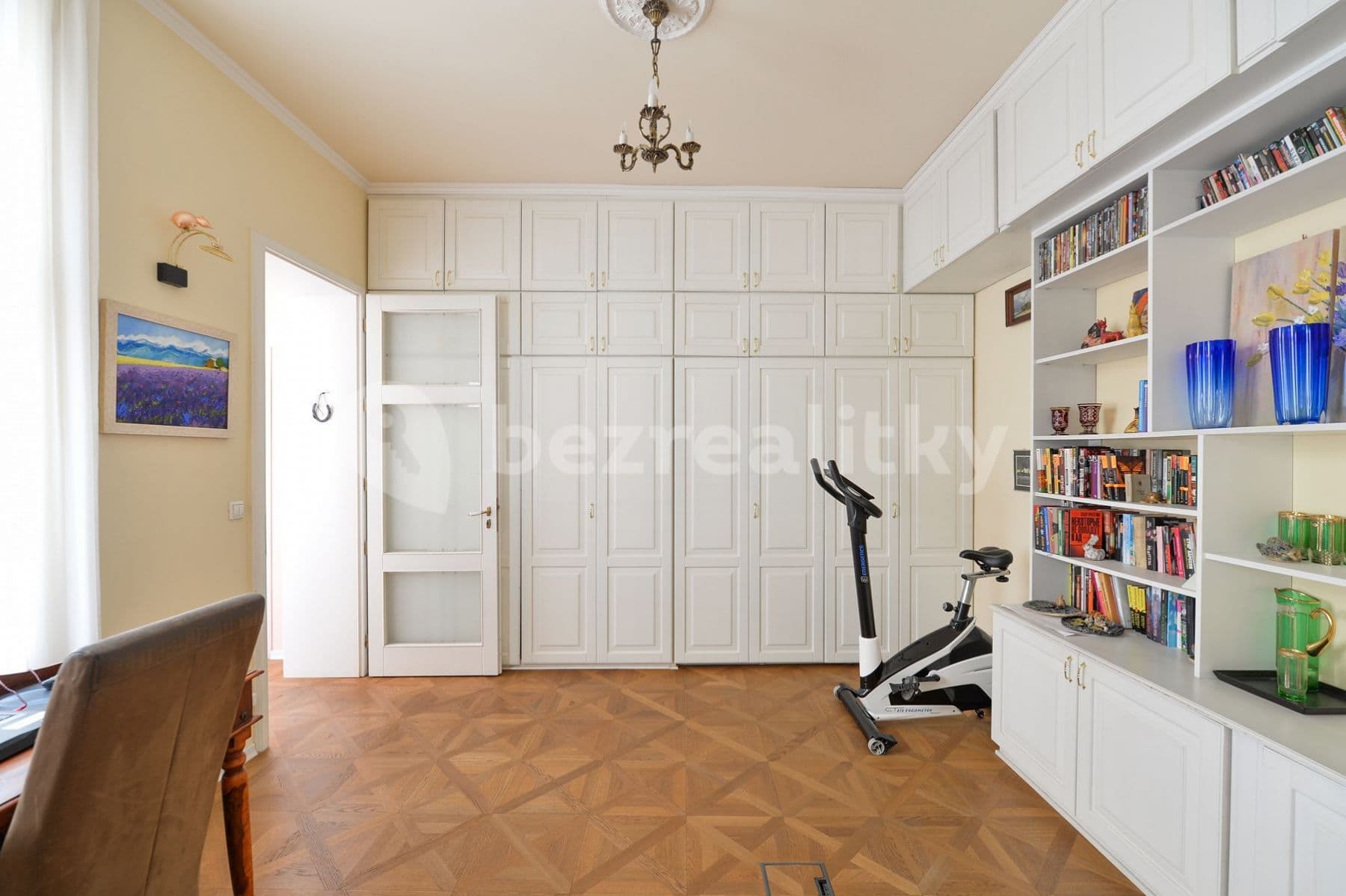 Pronájem bytu 4+1 134 m², Krakovská, Praha, Praha Pronájem bytu 4+1 134 m², Krakovská, Praha, Praha