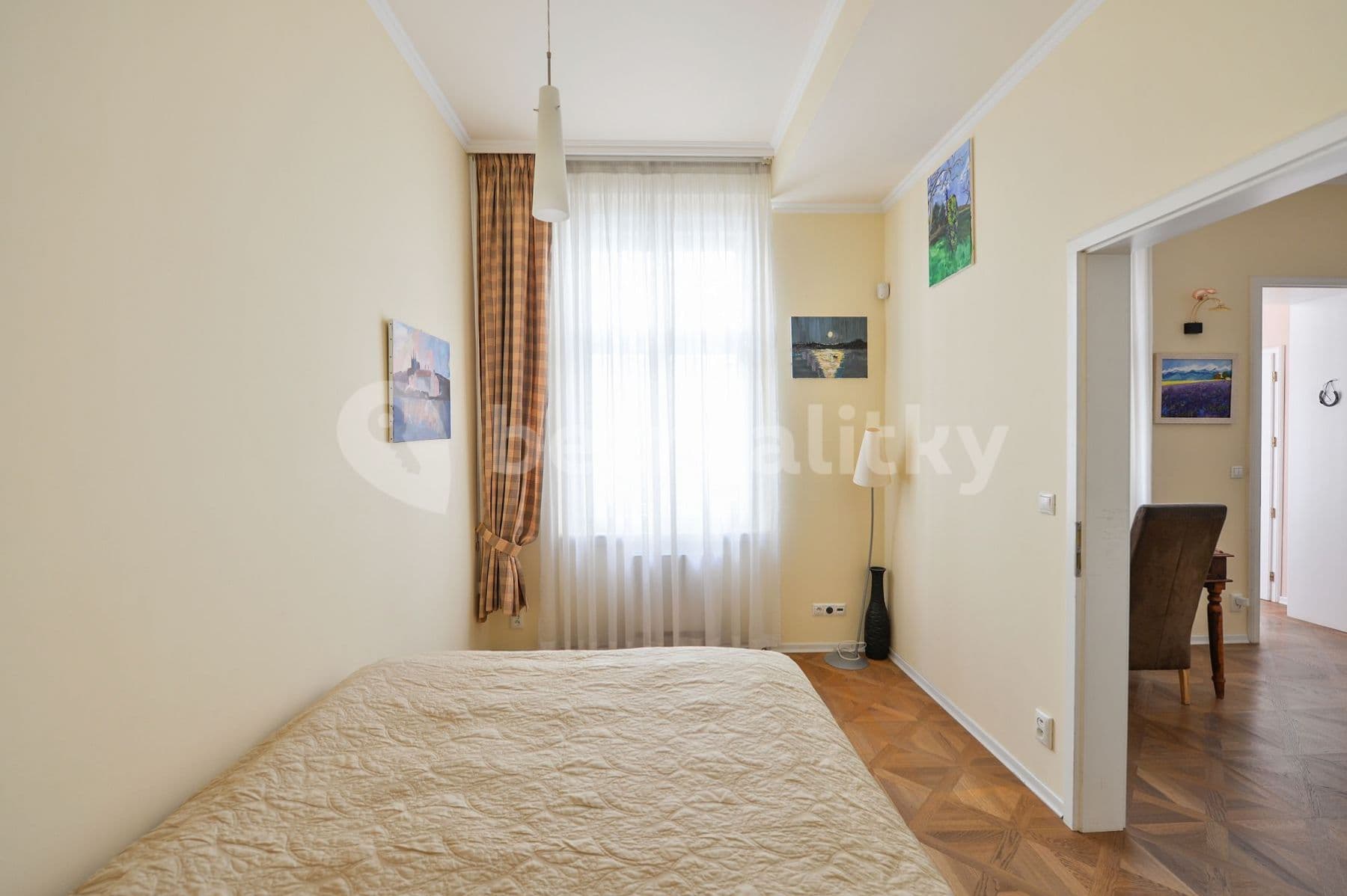 Pronájem bytu 4+1 134 m², Krakovská, Praha, Praha Pronájem bytu 4+1 134 m², Krakovská, Praha, Praha