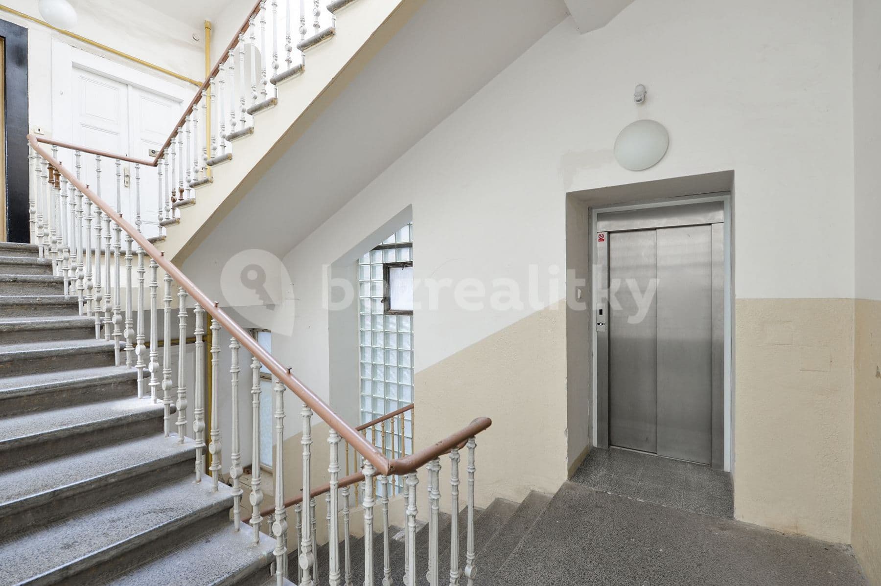 Pronájem bytu 4+1 134 m², Krakovská, Praha, Praha Pronájem bytu 4+1 134 m², Krakovská, Praha, Praha