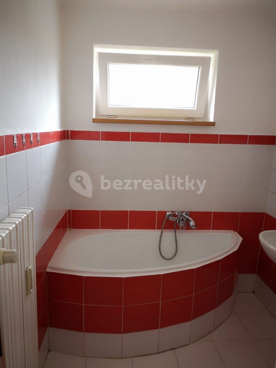 Pronájem bytu 2+1 55 m², Stavbařů, Ostrava, Moravskoslezský kraj Pronájem bytu 2+1 55 m², Stavbařů, Ostrava, Moravskoslezský kraj