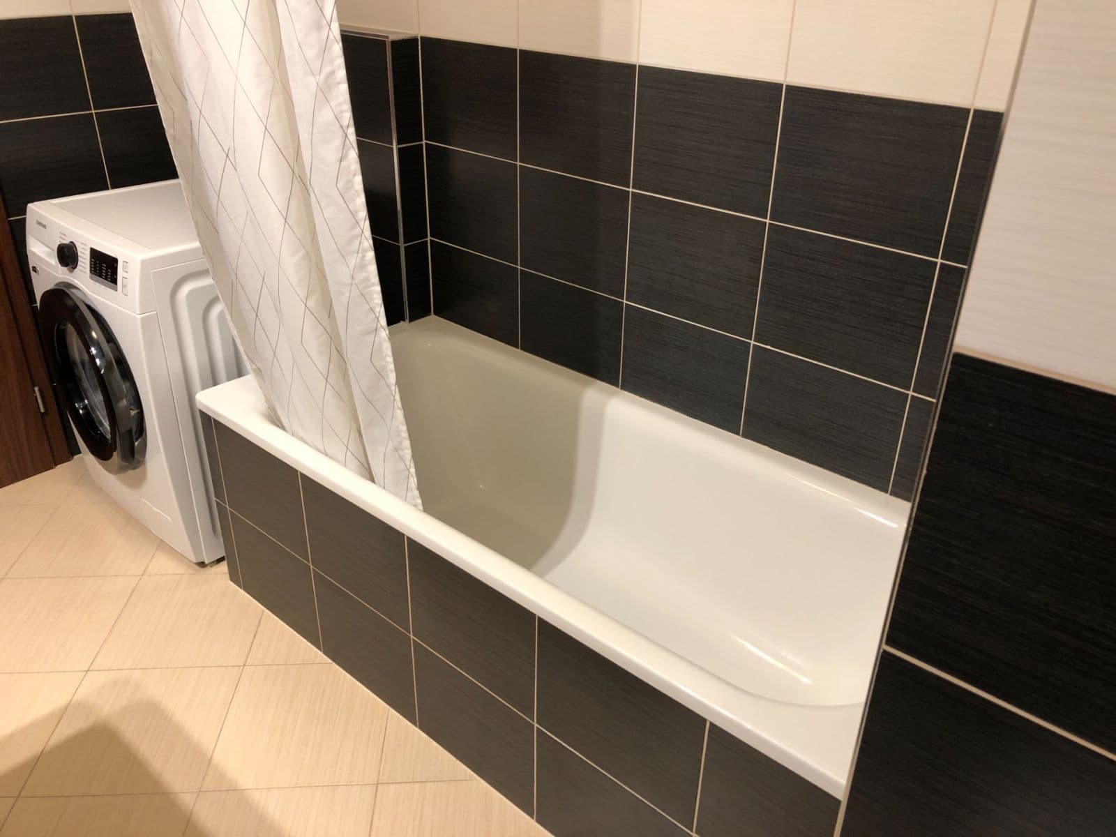 Pronájem bytu 2+kk 49 m², Makedonská, Praha, Praha Pronájem bytu 2+kk 49 m², Makedonská, Praha, Praha