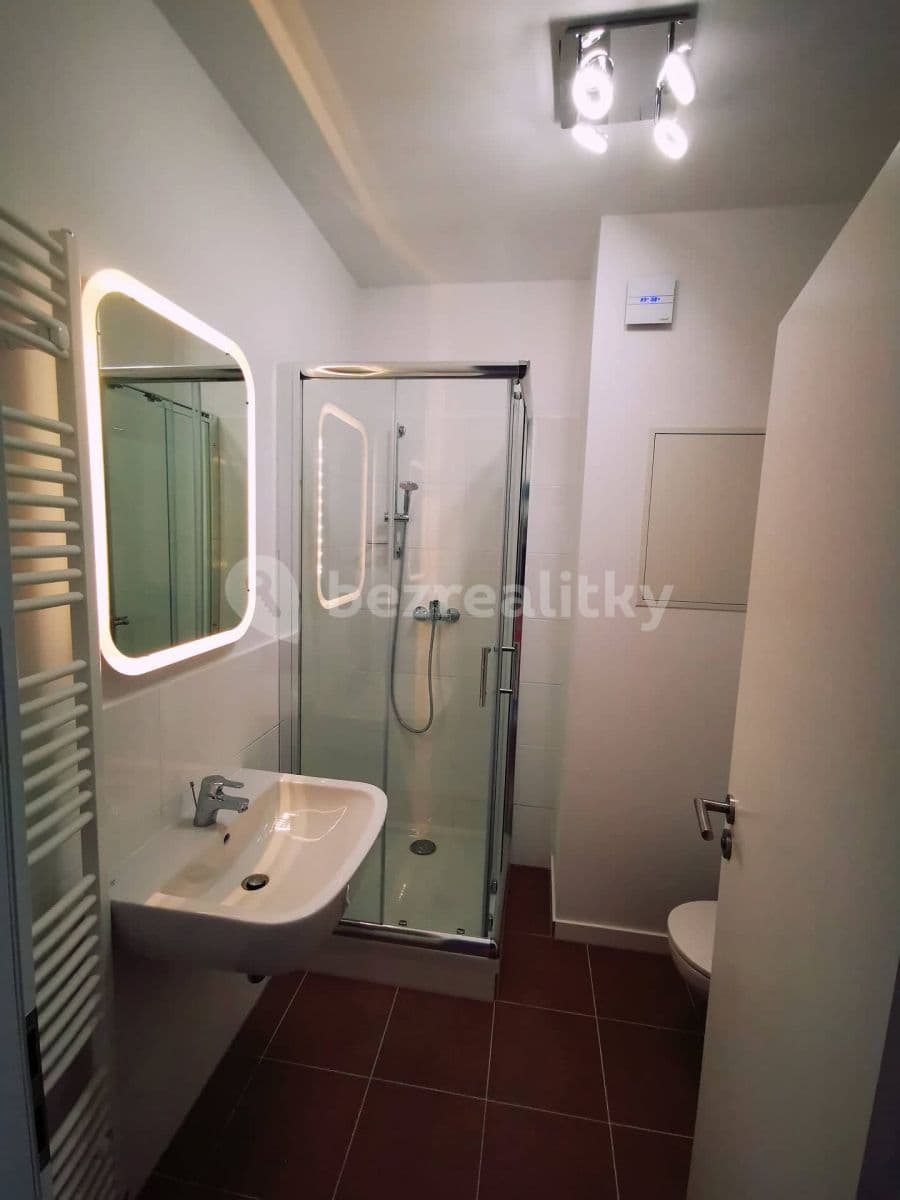 Pronájem bytu 1+1 29 m², Zuzany Chalupovej, Petržalka, Bratislavský kraj Pronájem bytu 1+1 29 m², Zuzany Chalupovej, Petržalka, Bratislavský kraj