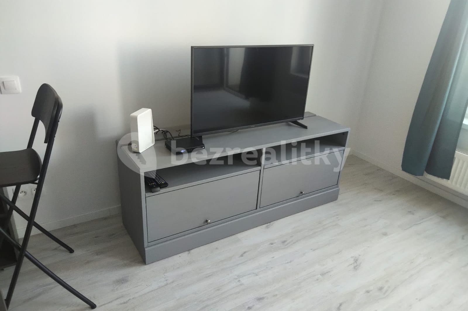 Pronájem bytu 1+1 29 m², Zuzany Chalupovej, Petržalka, Bratislavský kraj Pronájem bytu 1+1 29 m², Zuzany Chalupovej, Petržalka, Bratislavský kraj