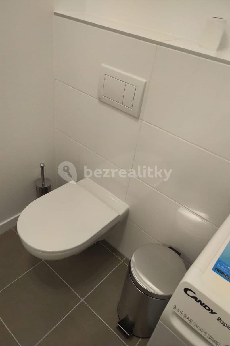 Pronájem bytu 1+1 29 m², Zuzany Chalupovej, Petržalka, Bratislavský kraj Pronájem bytu 1+1 29 m², Zuzany Chalupovej, Petržalka, Bratislavský kraj