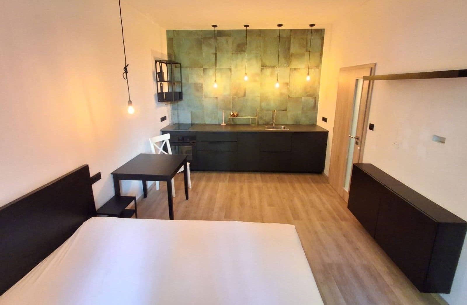 Pronájem bytu 1+kk 25 m², Fibichova, Praha, Praha Pronájem bytu 1+kk 25 m², Fibichova, Praha, Praha