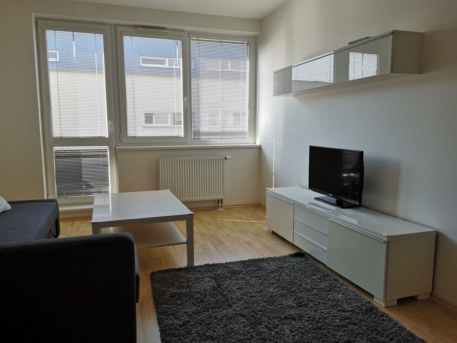 Pronájem bytu 2+kk 55 m², U Hostavického potoka, Praha, Praha Pronájem bytu 2+kk 55 m², U Hostavického potoka, Praha, Praha