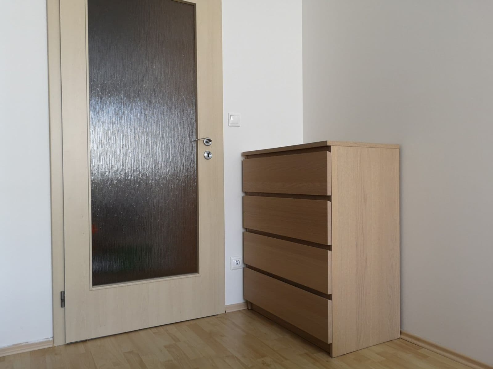 Pronájem bytu 2+kk 55 m², U Hostavického potoka, Praha, Praha Pronájem bytu 2+kk 55 m², U Hostavického potoka, Praha, Praha