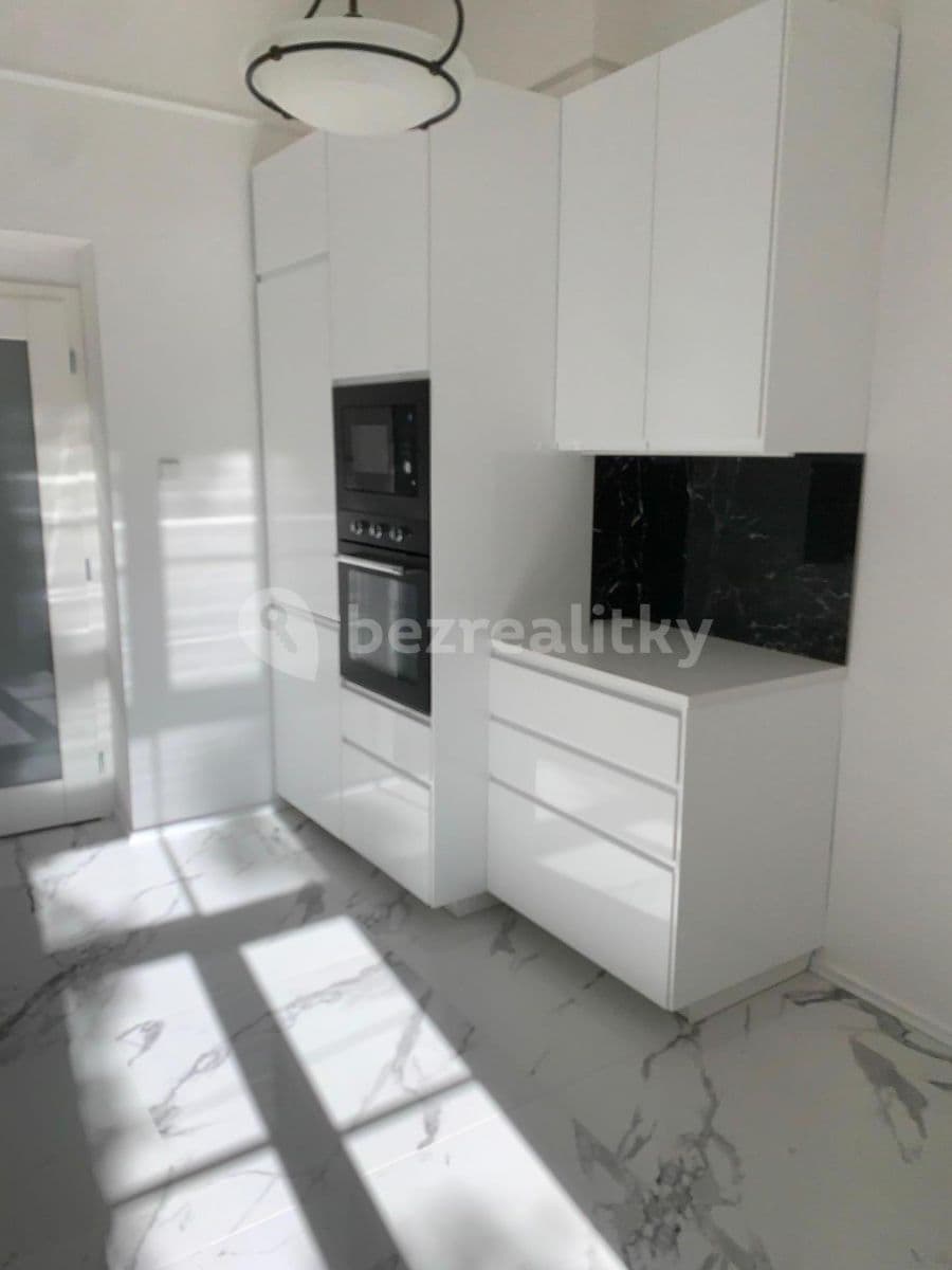 Pronájem bytu 3+1 93 m², Jana Zajíce, Praha, Praha Pronájem bytu 3+1 93 m², Jana Zajíce, Praha, Praha