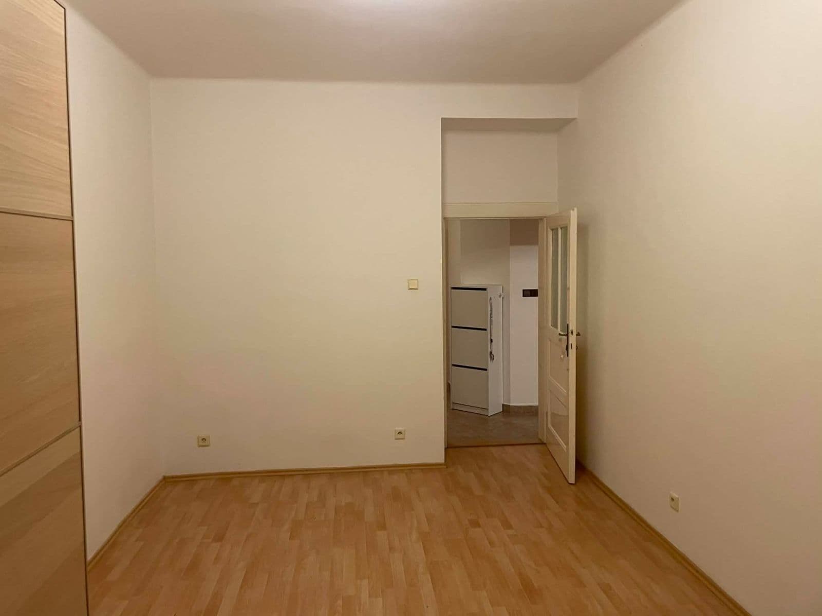 Pronájem bytu 2+kk 55 m², Komunardů, Praha, Praha Pronájem bytu 2+kk 55 m², Komunardů, Praha, Praha