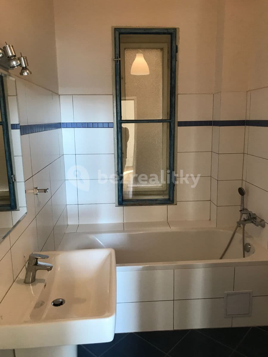 Pronájem bytu 2+1 78 m², Švédská, Praha, Praha Pronájem bytu 2+1 78 m², Švédská, Praha, Praha