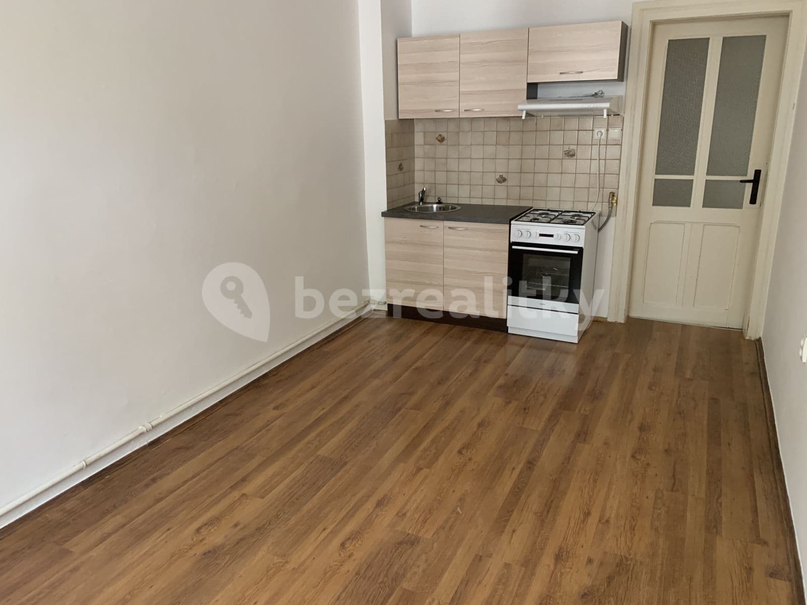 Pronájem bytu 2+kk 44 m², Mojmírova, Praha, Praha Pronájem bytu 2+kk 44 m², Mojmírova, Praha, Praha