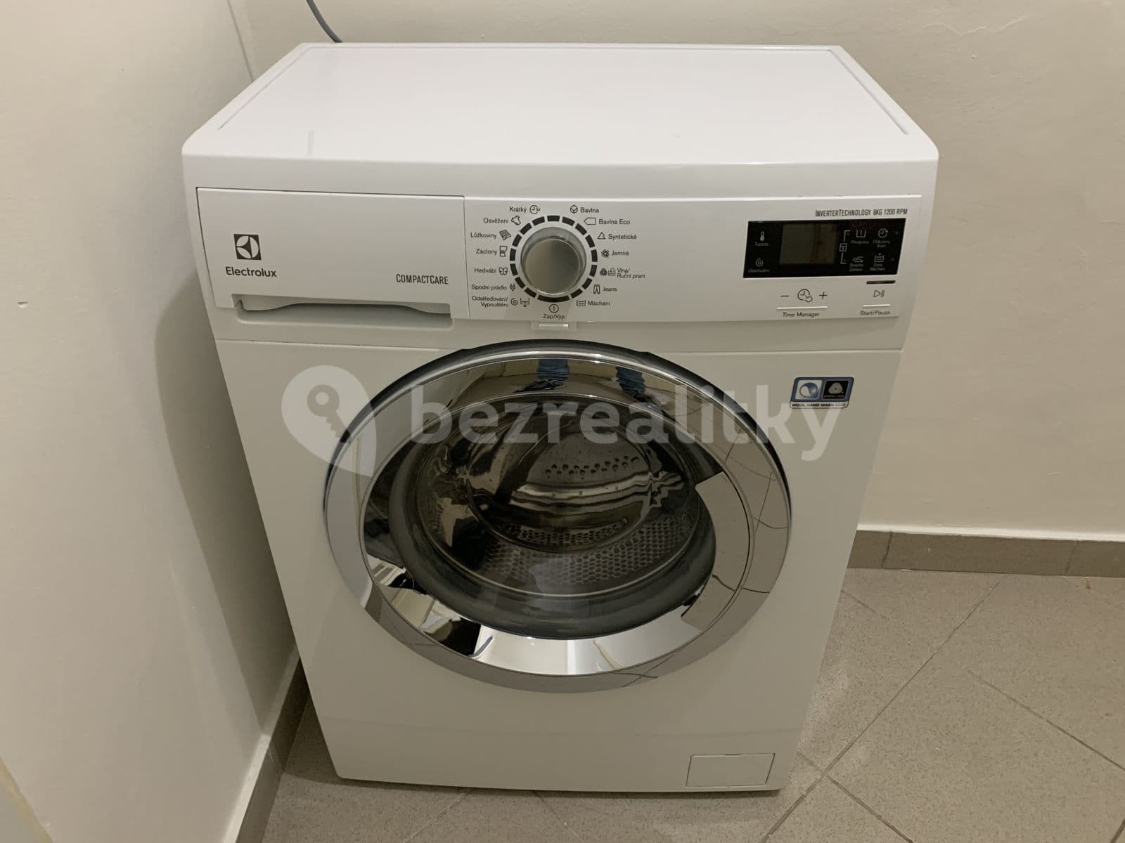Pronájem bytu 2+kk 44 m², Mojmírova, Praha, Praha Pronájem bytu 2+kk 44 m², Mojmírova, Praha, Praha