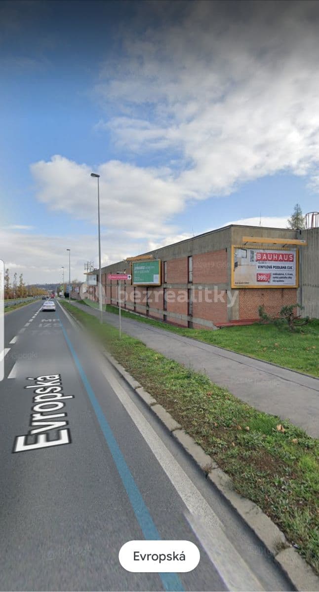 Pronájem garáže 19 m², Navigátorů, Praha, Praha Pronájem garáže 19 m², Navigátorů, Praha, Praha
